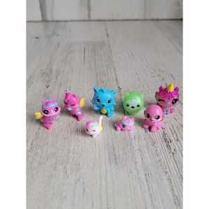 Glitter cute mini play animal cat Angel toy figure set